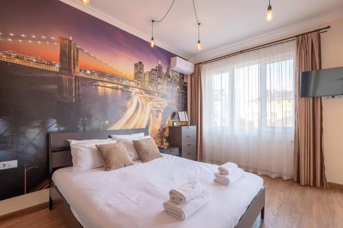Amazing Location In The Center For 8 Holiday home