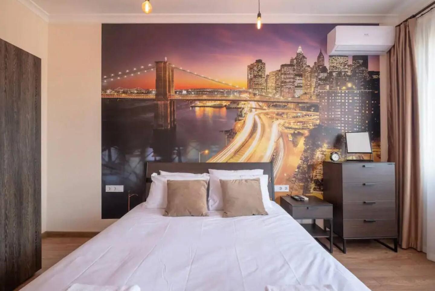 Amazing Location In The Center For 8 Vakantiehuis Sofia
